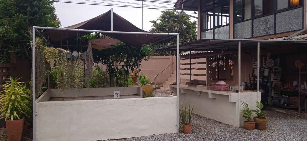 Ban Lom Jen Homestay Chiang Rai Bagian luar foto